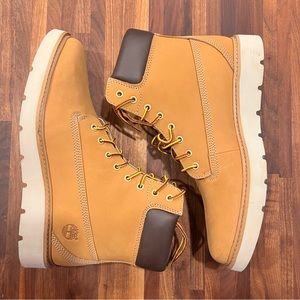 NWOT Timberland Boot, women’s 9.5